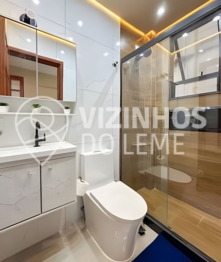 Quarto e sala confortável e muito bem localizado