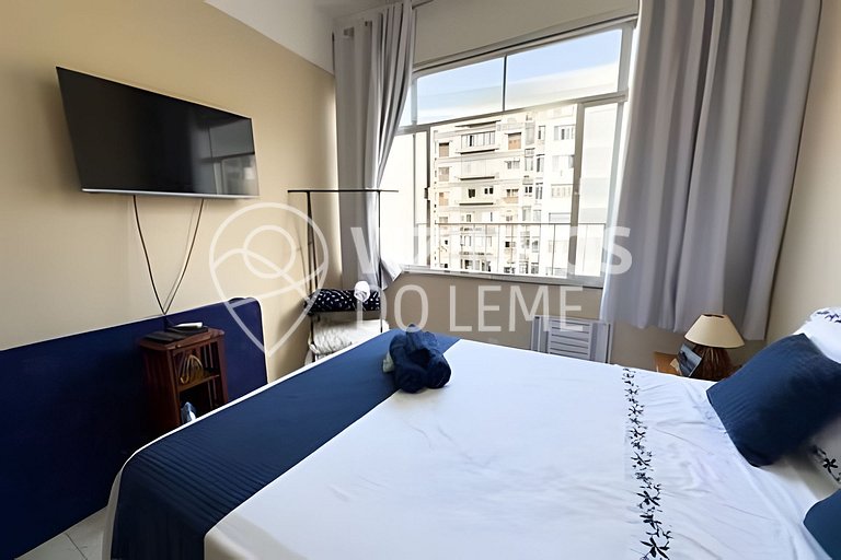 Quarto e sala confortável e muito bem localizado