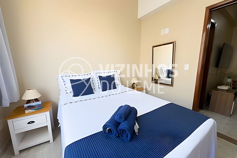Quarto e sala confortável e muito bem localizado