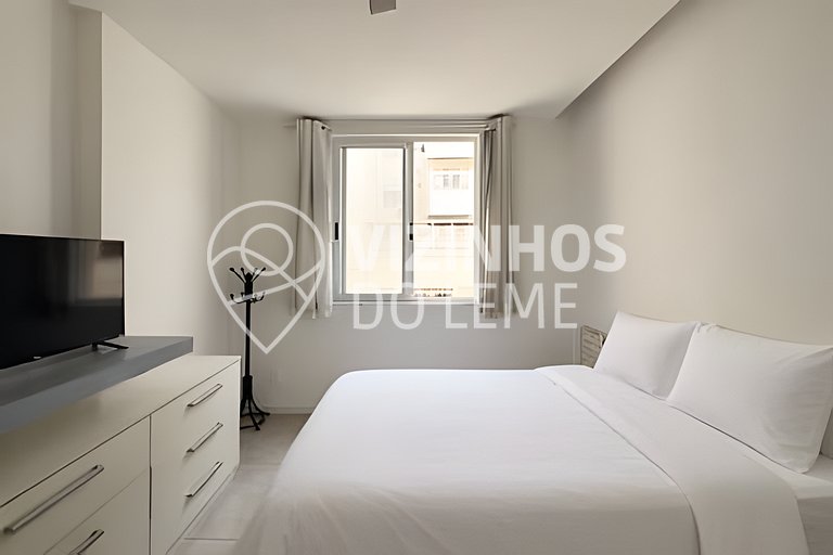 Leme a 20m da Praia | Conforto, Ar e Wi-Fi