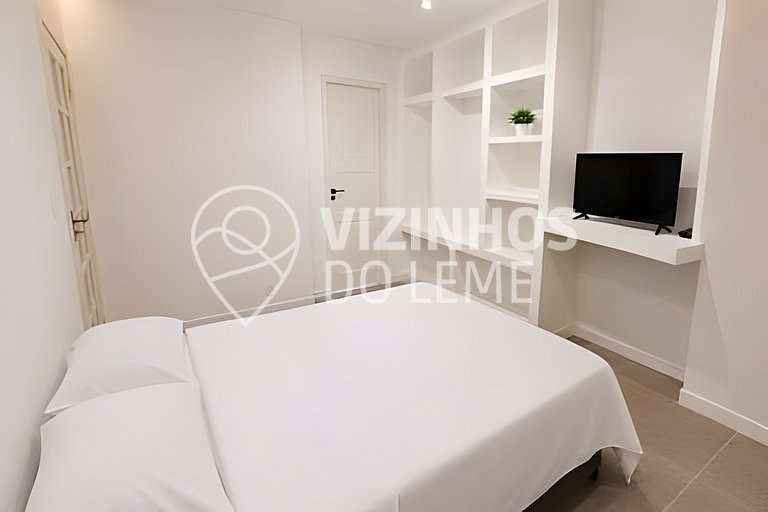 Leme a 20m da Praia | Conforto, Ar e Wi-Fi