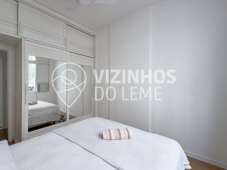 Quiet 2-Bedroom Between Leme and Copacabana