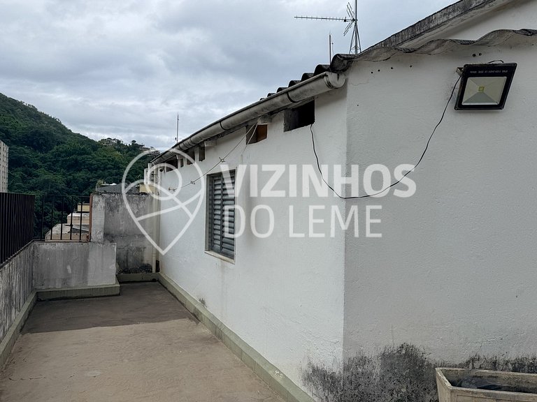 Renovated quiet loft 5 min from Copacabana beach